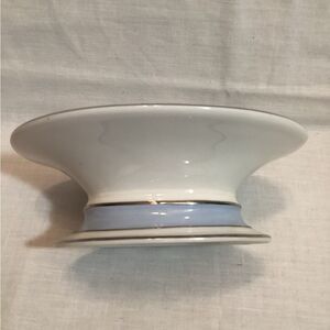 Elegant White Ceramic Footed Soap Bowl with Blue Accent Vintage Croscill Unused
